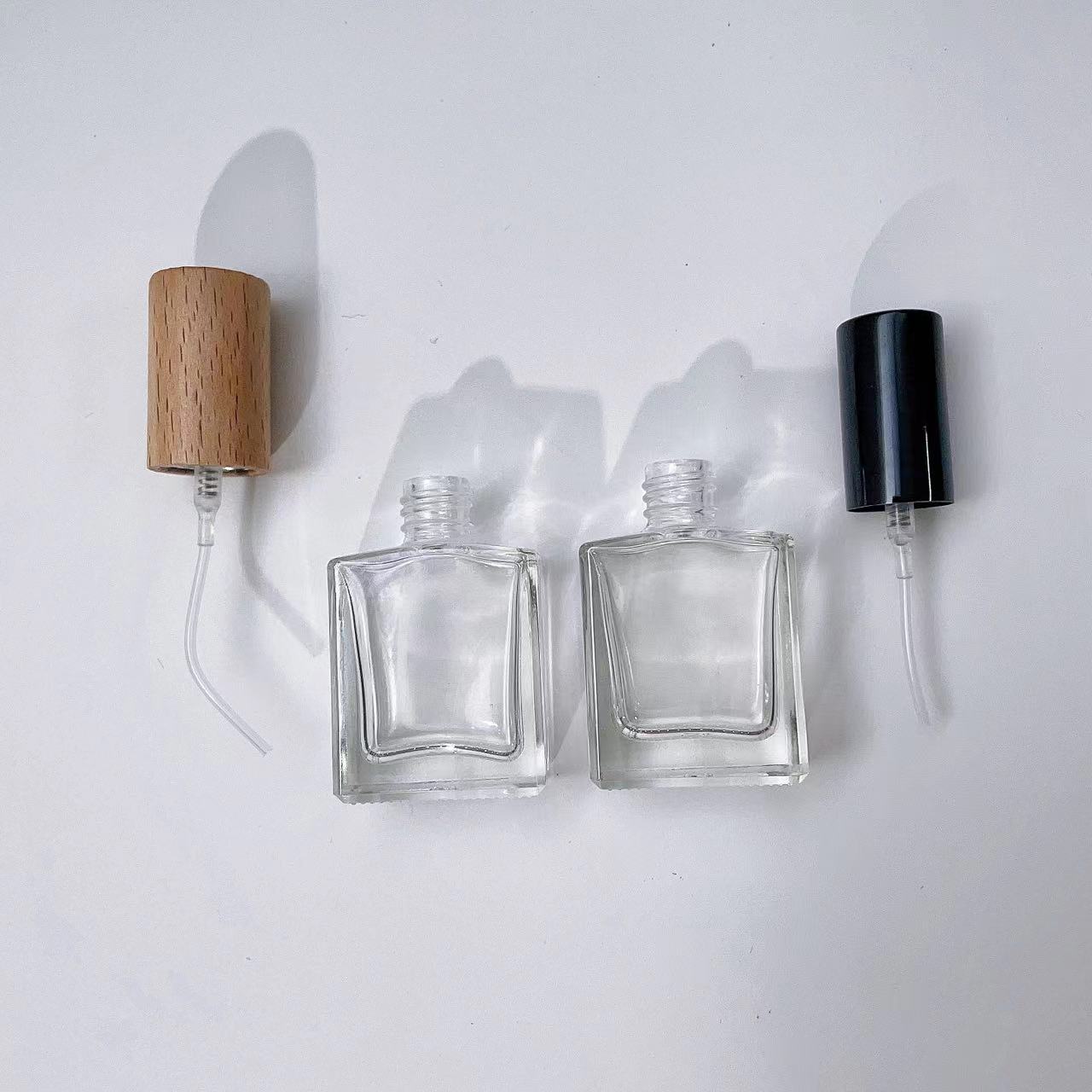 زجاجة بخاخ عطر من الزجاج السمي - مراجعة Oud Perfume Spray وسعره